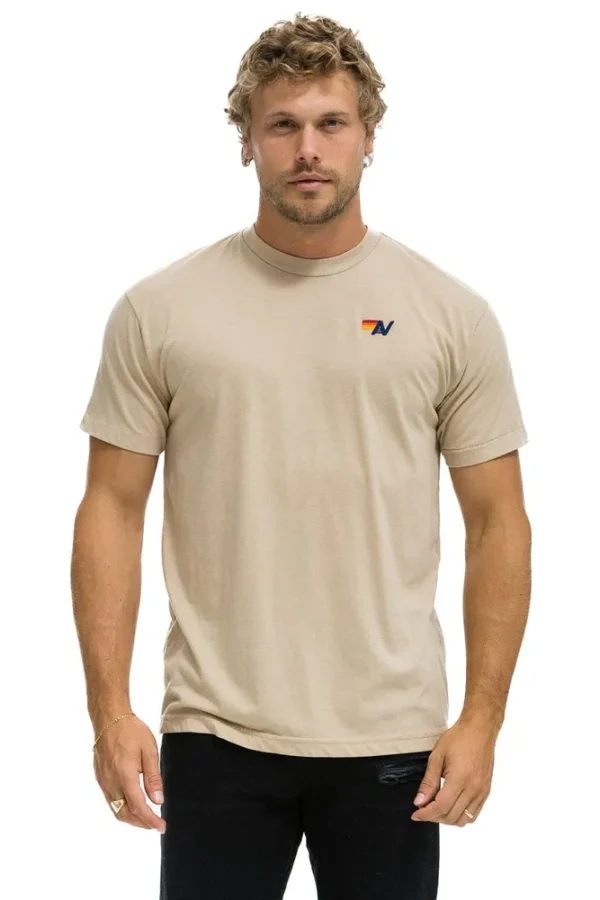 BASIC TEE