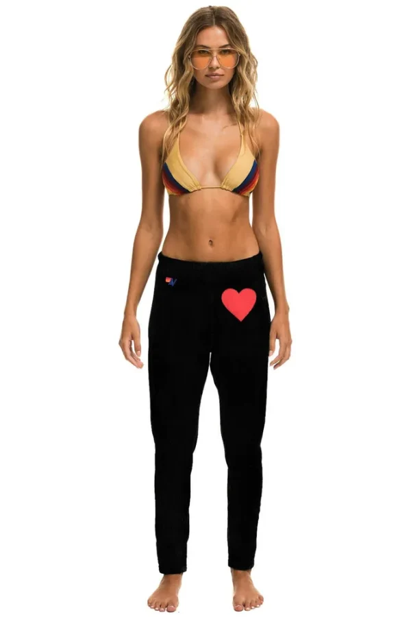 HEART STITCH JOGGER SWEATPANTS